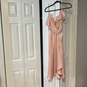 Great gown for weddings! Never worn and am open to offers